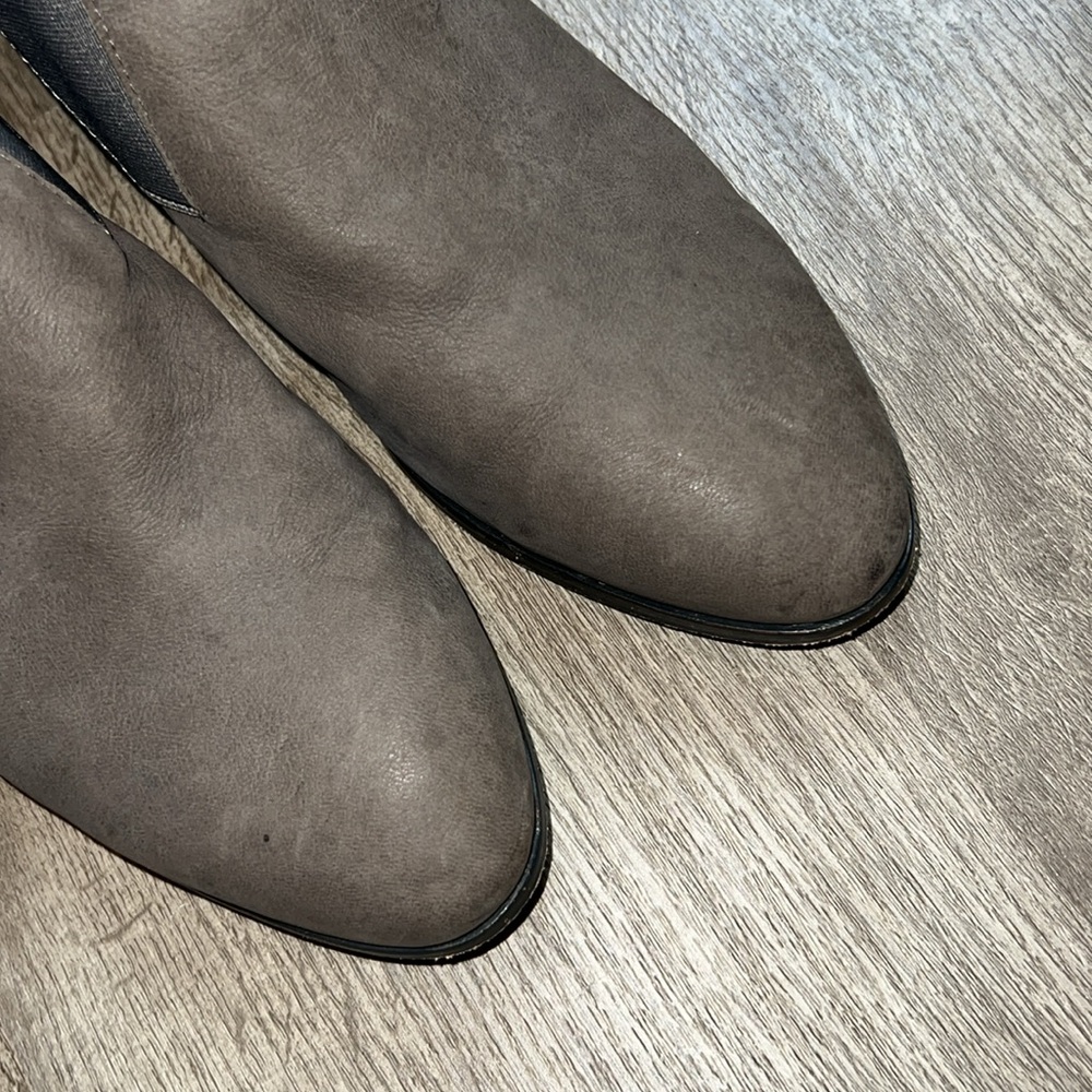 Eileen Fisher Perry Tumbled Nubuck Bootie Ankle Boots - Picture 5 of 8